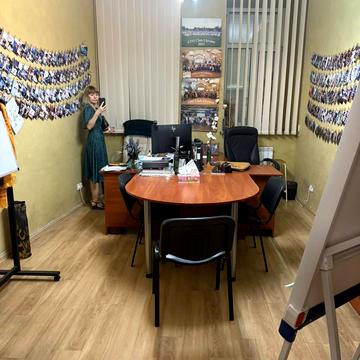 Межигірська вул., 32