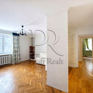 Петра Радченка вул., 4