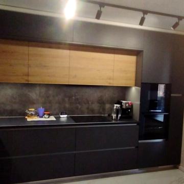 Володимира Великого вул., (Будинок)