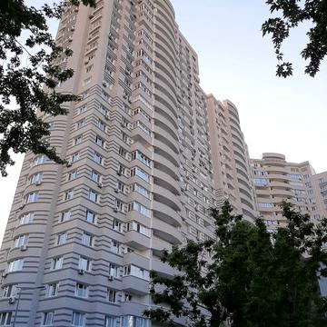 Андрія Аболмасова вул. (Панельна), 6