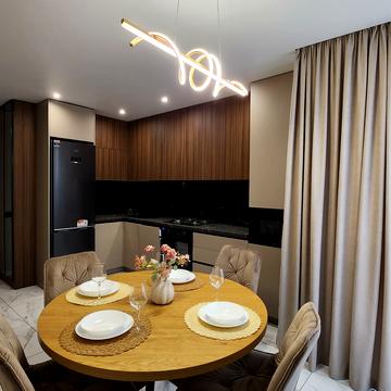 Степана Бандери вул., (Будинок 5)