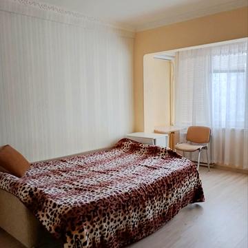 Амвросія Бучми бульв., 5/1