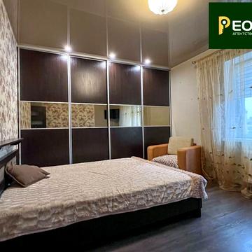 Соборна вул. (), 10-Б