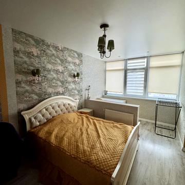 Академіка Сахарова вул., 40/1