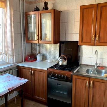 Аерокосмічний просп. (Гагаріна), 174/3