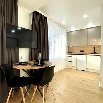 Братиславська вул., 18-Б