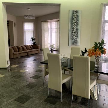 Игоря Сикорского, 10