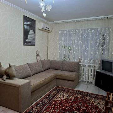 Меблева вул., 5