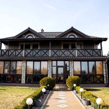 Енгельса, 27