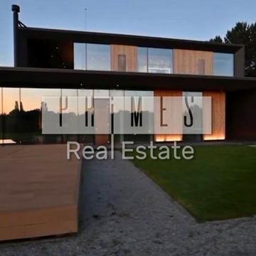 Центральна вул.