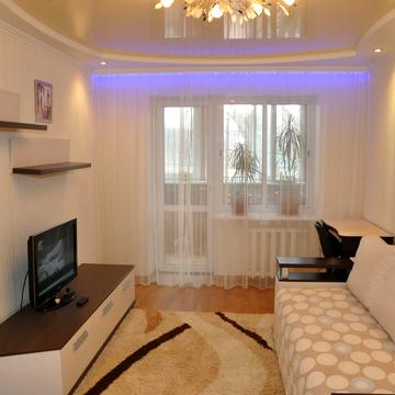 Сегедська вул., 1