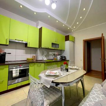 Миколи Міхновського бульв. (Дружби народів), 14-16