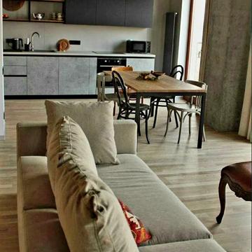 Грецька вул., 1а