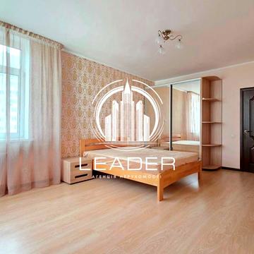 Єлизавети Чавдар вул., 8