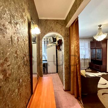 Будівельників вул., 14