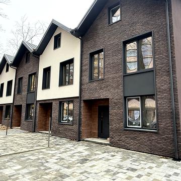 Київська вул.