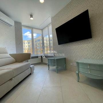 Миру вул., 50