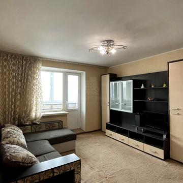 Харківська вул., 8