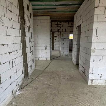 Горянська вул., 32