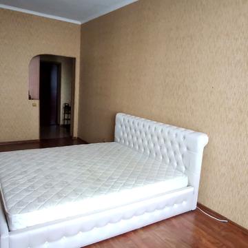 Володимира Івасюка просп. (Героїв Сталінграду), 8-А