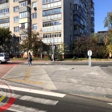 Льотна вул. (Червоногвардійська), 17а