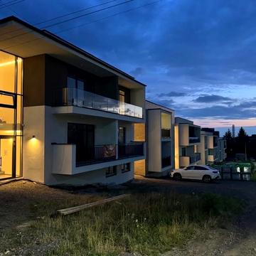 Провулок Вербний, 8