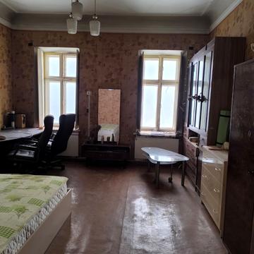 Єлисаветградський пров., 9