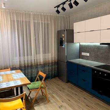 Перлинна вул., 7