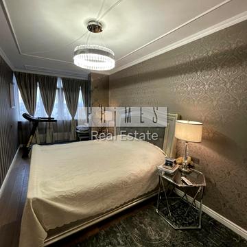 Центральна вул.