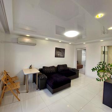 Василя Мельникова вул. (Межлаука), 8