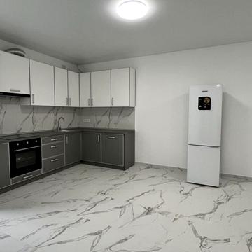 Вишнева вул.