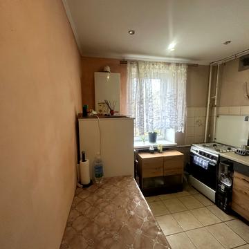 Ентузіастів, 1