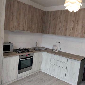 Макогона вул., 25