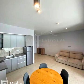 Науки просп. (Гагаріна), 112-А