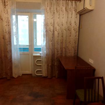 Дубровицька вул., 3