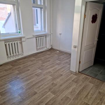 Панаса Мирного вул., 4/1