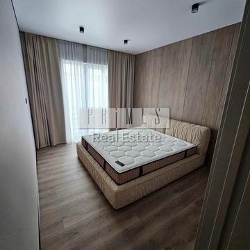 Виноградна вул., 1