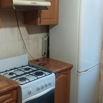 Європейського Союзу просп. (Правди), 64-Б