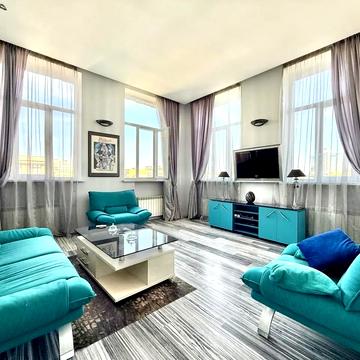 Пирогова вул., 2