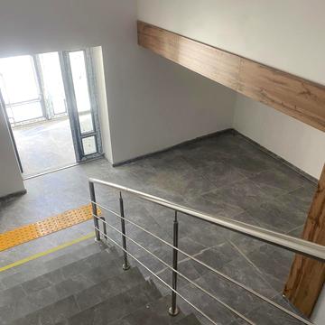 Святослава Ріхтера вул., (Будинок 1)