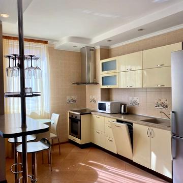 Ділова вул. (Димитрова), 2-Б