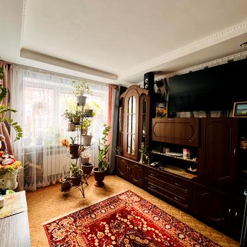 Студентський бульв., 1