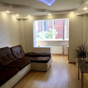 Анни Ахматової вул., 15