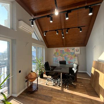 Вокзальна вул.