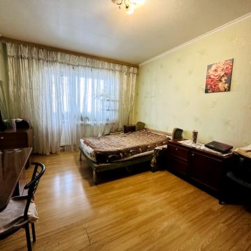 Червоної Калини просп. (Володимира Маяковського), 71