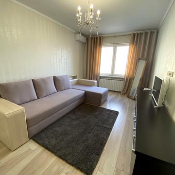 Григорія Ващенка вул., 5