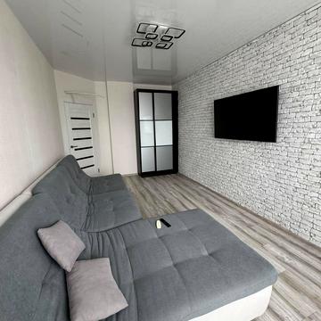 Гранітна вул., 1