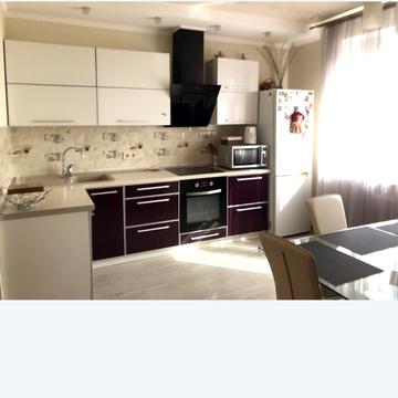 Добровольців вул. (Маршала Говорова), 10/6