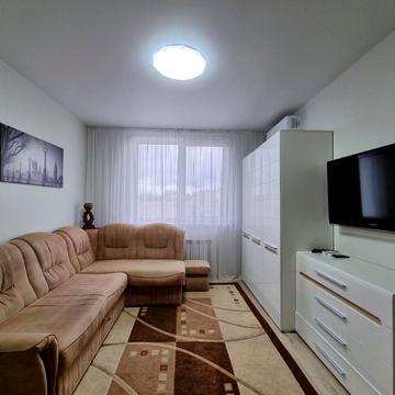 Олександрівська вул., 1