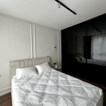 Героїв Майдану вул., (Будинок 4)